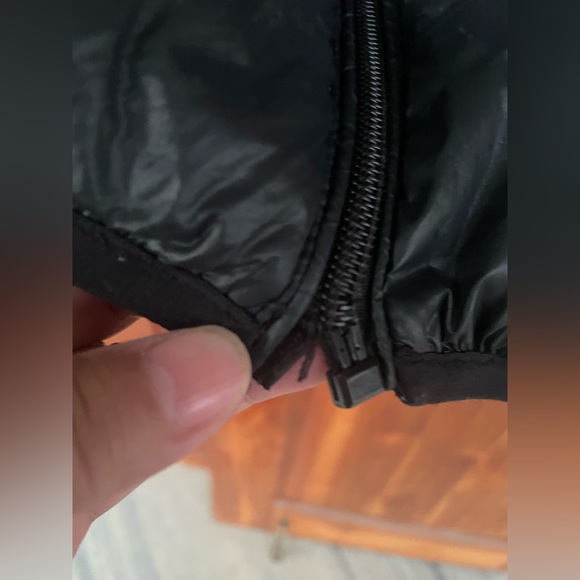 The north face summit series puffer jacket. Size XL. Used - Picture 9 of 12